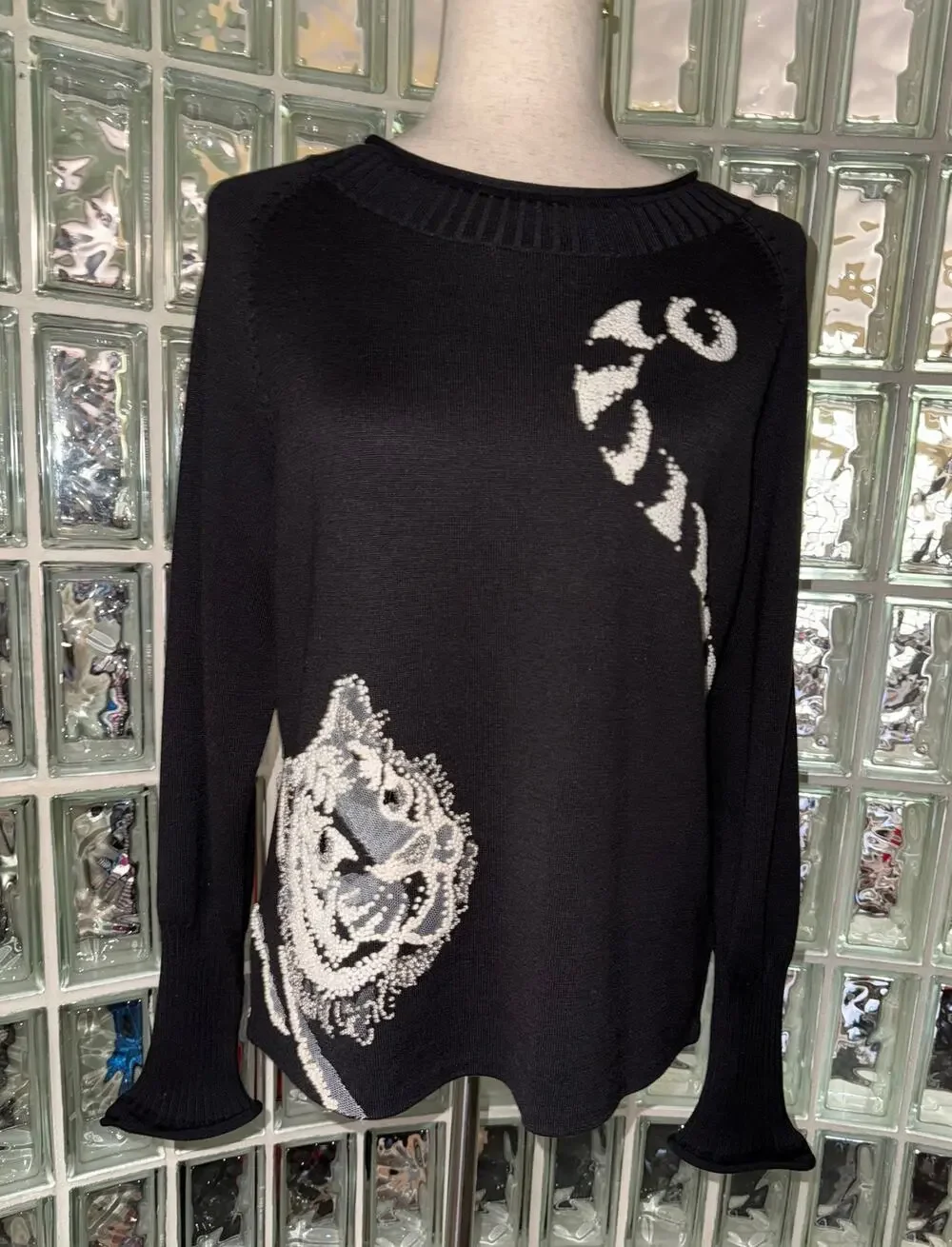 Michael Simon Vintage Cat Beaded Spun Silk Blend Sweater - Size medium -OG